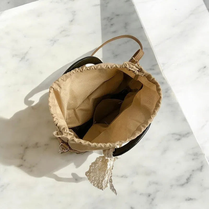Bolso Rafia Bucket con Asas de Madera