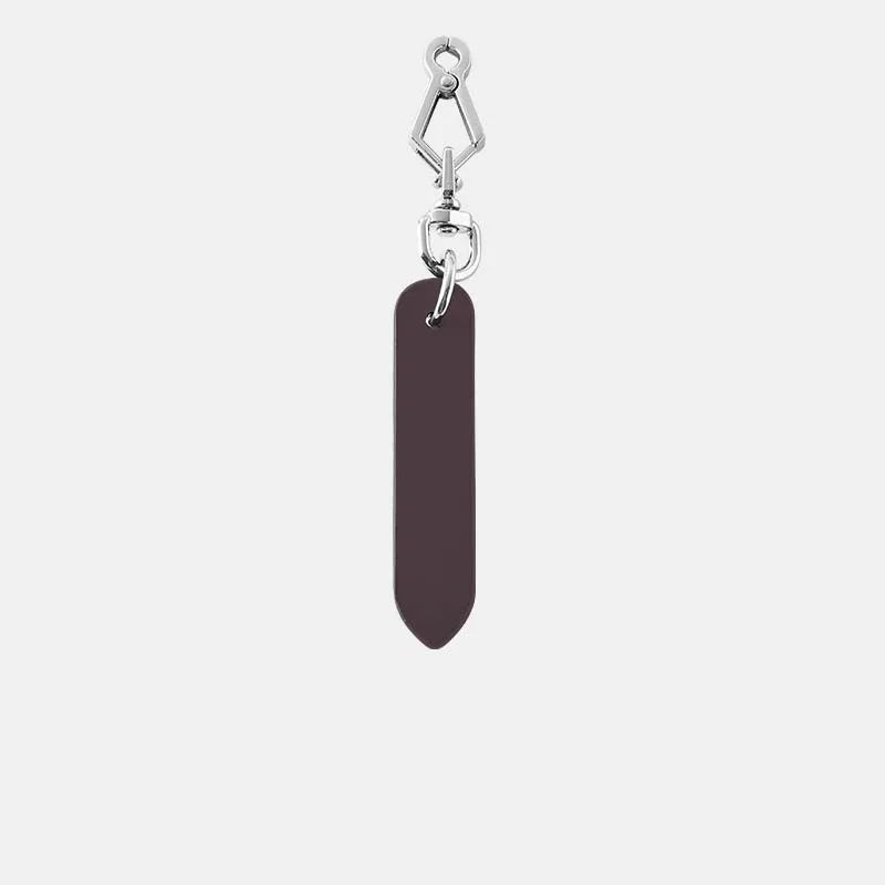 Charm con Aro Plateado (6.5 cm) – Estilo Moderno y Sofisticación Atemporal